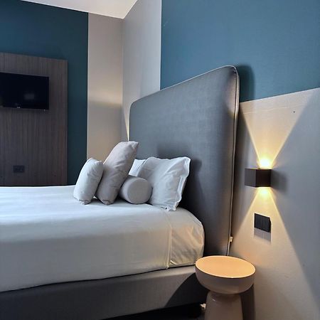Av Hotel Milano Exterior photo