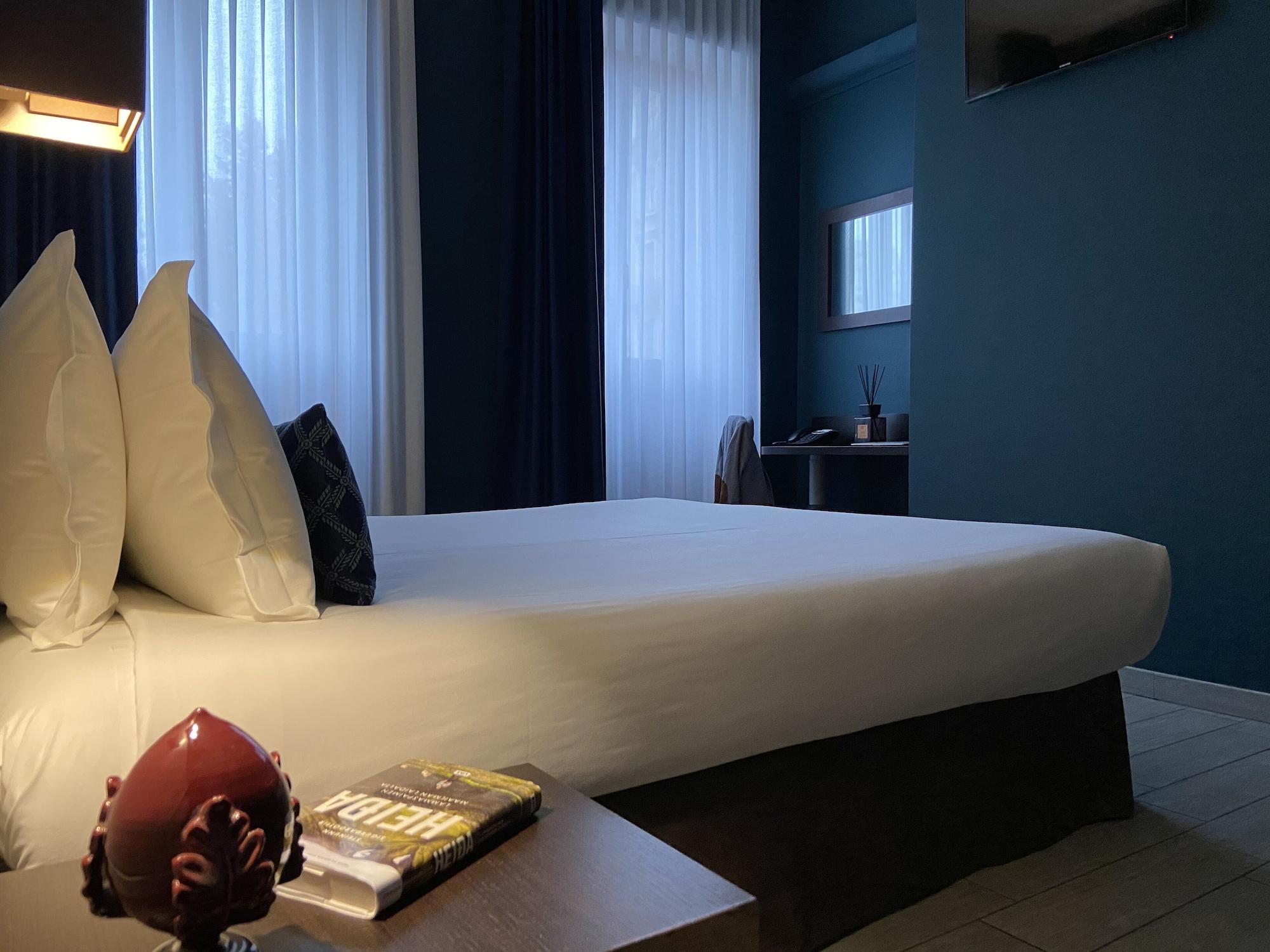 Av Hotel Milano Exterior photo
