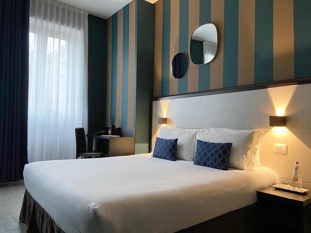 Av Hotel Milano Exterior photo