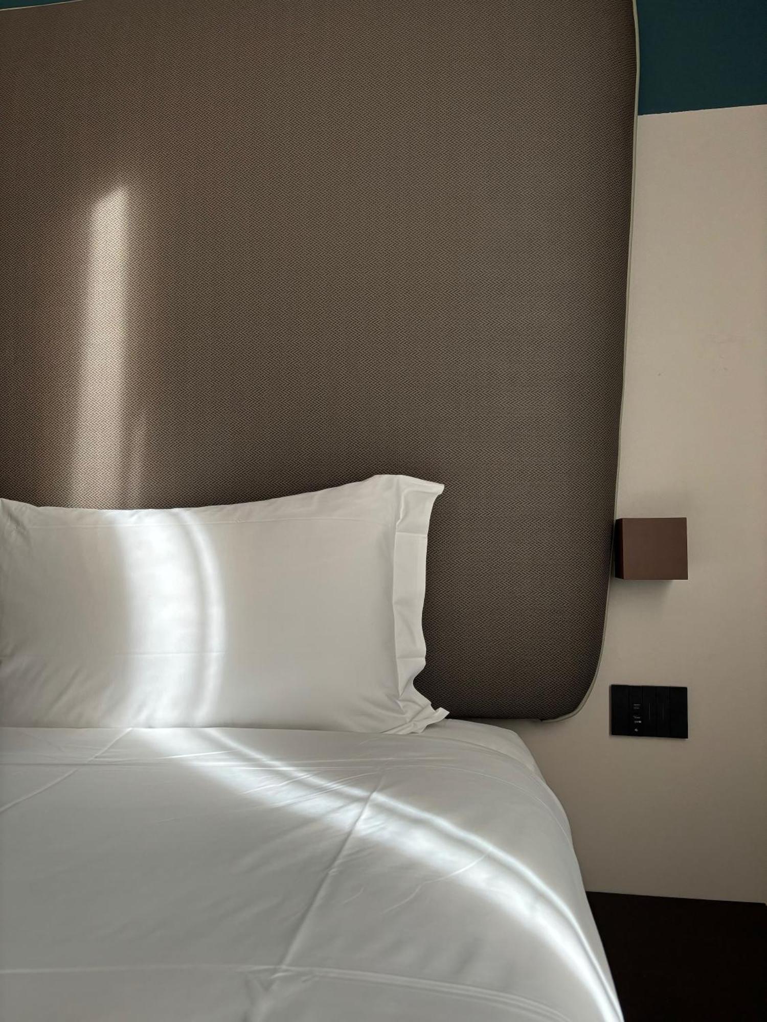 Av Hotel Milano Exterior photo