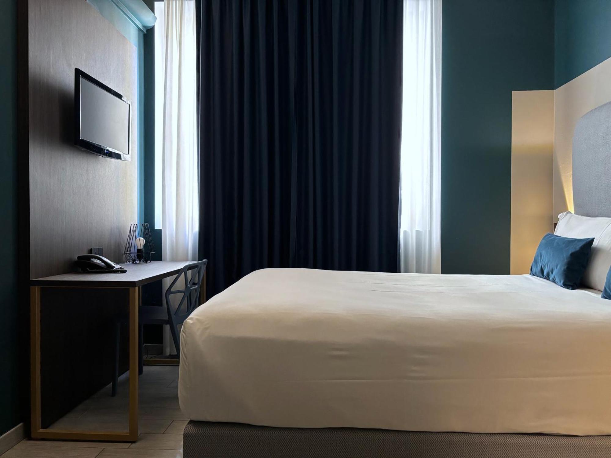 Av Hotel Milano Exterior photo