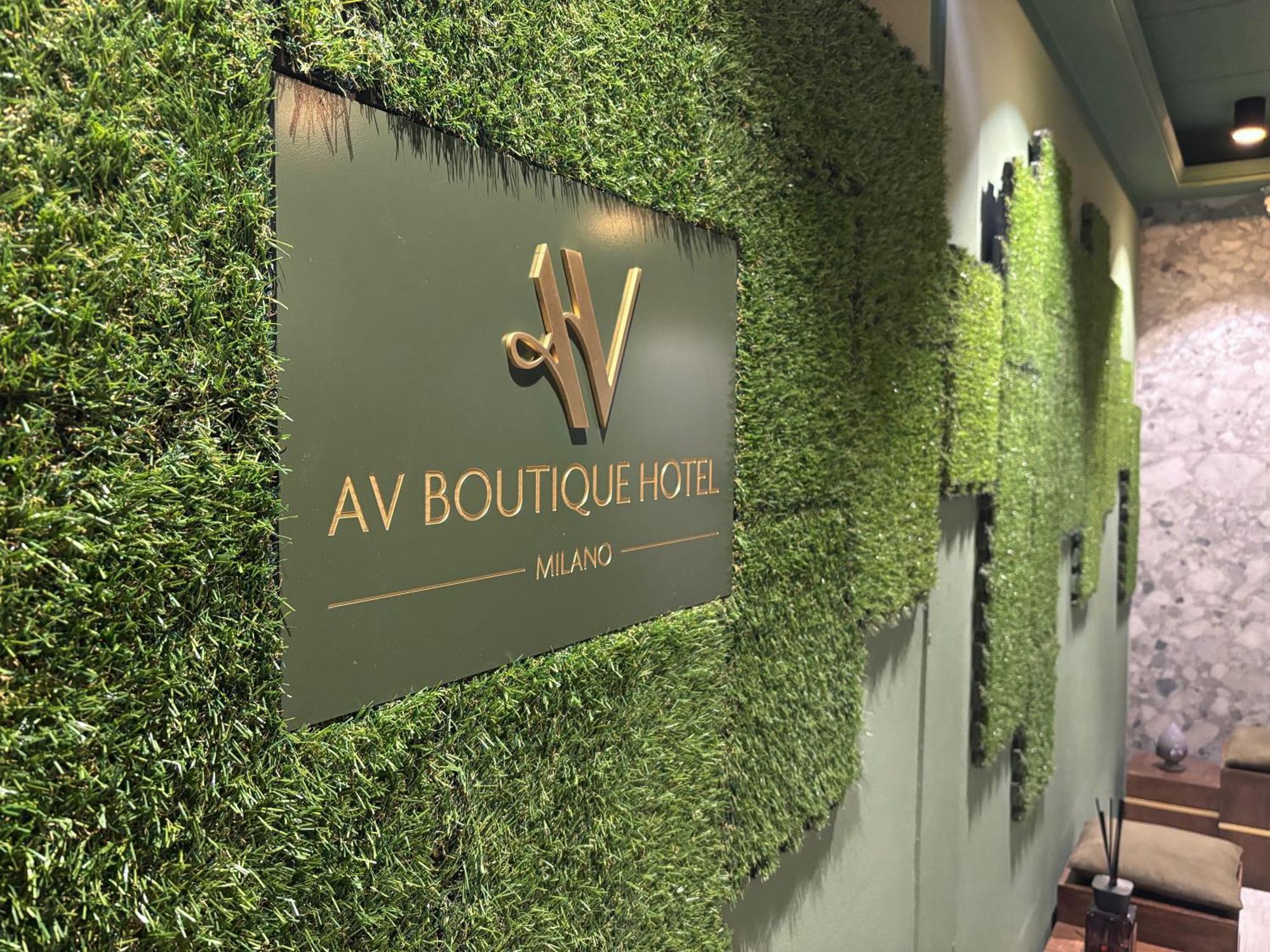 Av Hotel Milano Exterior photo
